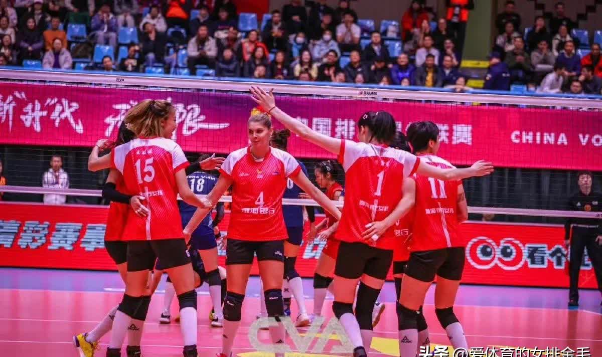 2024足球世俱杯赛程-人气女队重磅登场：国际赛场女足环球巡演的简单介绍